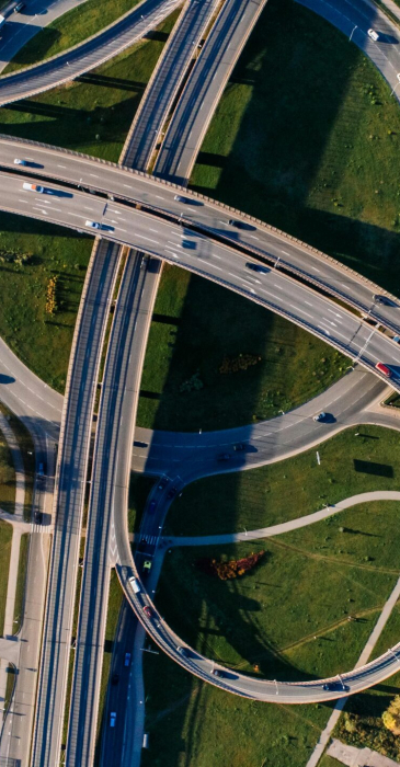 pexels-vividcafe-681347